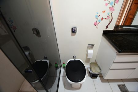 Apartamento à venda com 74m², 2 quartos e 1 vagaBanheiro