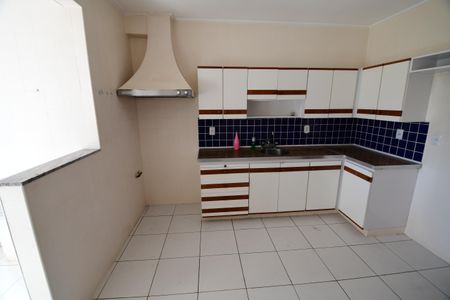 Apartamento à venda com 74m², 2 quartos e 1 vagaCozinha