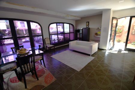 Apartamento à venda com 74m², 2 quartos e 1 vagaÁrea comum - Salão de festas