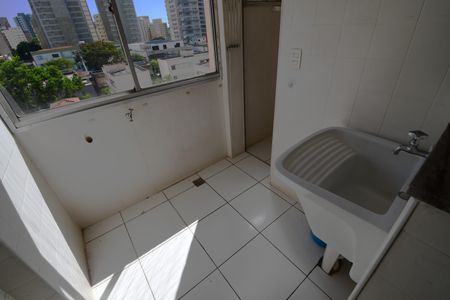 Apartamento à venda com 74m², 2 quartos e 1 vagaÁrea de Serviço