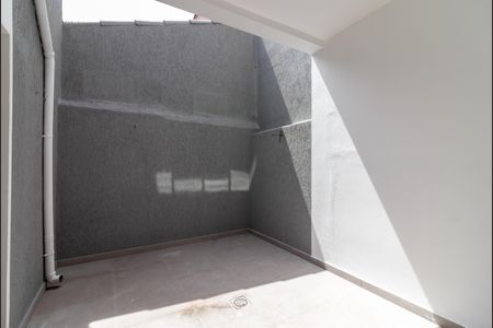 Casa à venda com 300m², 4 quartos e 4 vagasÁrea de Serviço