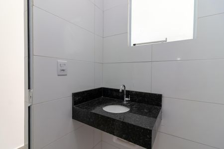 Casa à venda com 300m², 4 quartos e 4 vagasBanheiro de Serviço