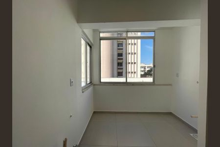Studio para alugar com 28m², 1 quarto e sem vaga
