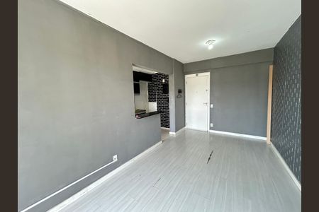 Sala de apartamento para alugar com 2 quartos, 50m² em Del Castilho, Rio de Janeiro