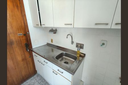 Apartamento para alugar com 61m², 2 quartos e 2 vagas Apartamento para alugar com 61m², 2 quartos e 2 vagasCozinha