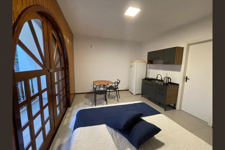 Kitnet/Studio para alugar com 1 quarto, 20m² em Centro, São Leopoldo