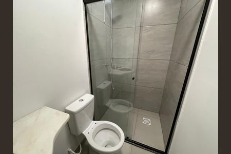 Studio para alugar com 23m², 1 quarto e sem vaga Studio para alugar com 23m², 1 quarto e sem vagaBanheiro social