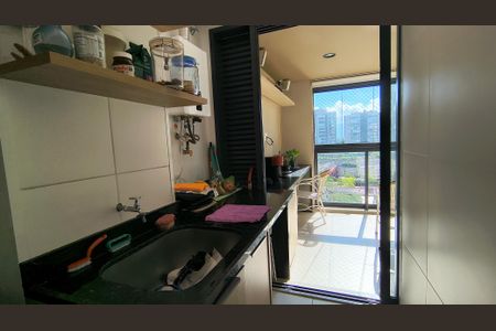 Apartamento à venda com 80m², 2 quartos e 1 vaga Apartamento à venda com 80m², 2 quartos e 1 vagaCozinha e Área de Serviço