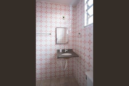 Casa para alugar com 94m², 2 quartos e 1 vaga Casa para alugar com 94m², 2 quartos e 1 vagaBanheiro