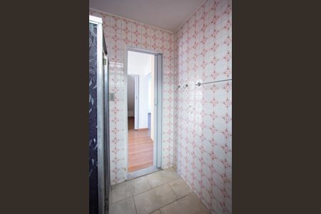 Casa para alugar com 94m², 2 quartos e 1 vaga Casa para alugar com 94m², 2 quartos e 1 vagaBanheiro