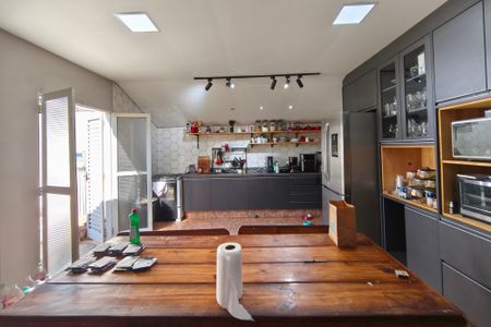 Casa à venda com 200m², 3 quartos e 2 vagasCozinha