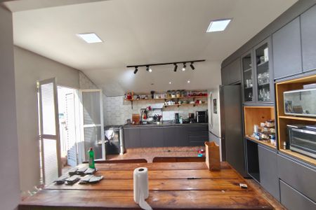 Casa à venda com 200m², 3 quartos e 2 vagasCozinha