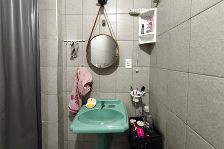 Casa à venda com 200m², 3 quartos e 2 vagasBanheiro Suíte 2