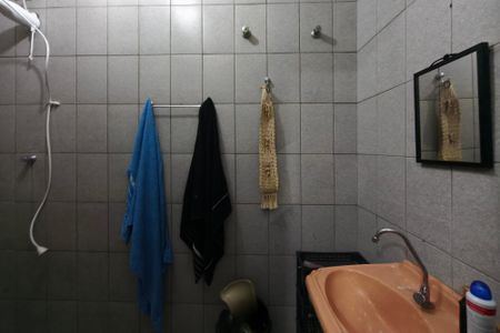 Casa à venda com 200m², 3 quartos e 2 vagasBanheiro Suíte