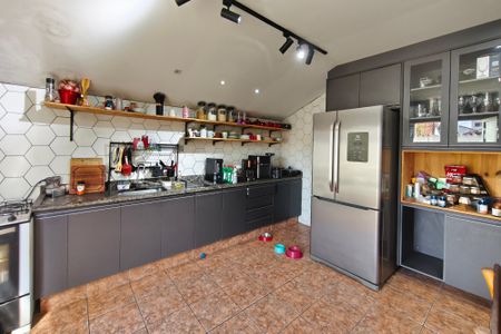 Casa à venda com 200m², 3 quartos e 2 vagasCozinha