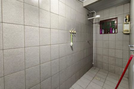 Casa à venda com 200m², 3 quartos e 2 vagasBanheiro Suíte 2