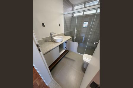 Apartamento para alugar com 86m², 2 quartos e 1 vaga Apartamento para alugar com 86m², 2 quartos e 1 vagaBanheiro 1