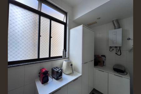Apartamento à venda com 120m², 3 quartos e 2 vagasCozinha e Área de Serviço