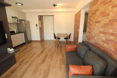 Sala de apartamento para alugar com 1 quarto, 40m² em Vila Monumento, São Paulo