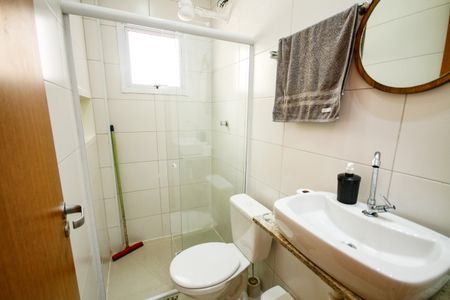 Casa de condomínio para alugar com 52m², 2 quartos e 1 vaga Casa de condomínio para alugar com 52m², 2 quartos e 1 vagaBanheiro