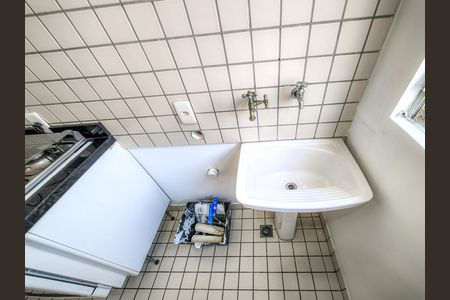 Apartamento à venda com 66m², 3 quartos e 2 vagas Apartamento à venda com 66m², 3 quartos e 2 vagasCozinha e Área de Serviço
