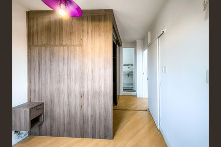 Apartamento à venda com 66m², 3 quartos e 2 vagas Apartamento à venda com 66m², 3 quartos e 2 vagasSuíte