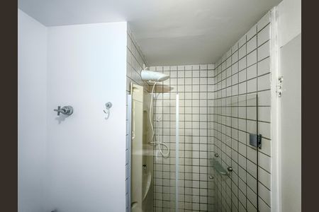 Apartamento à venda com 66m², 3 quartos e 2 vagas Apartamento à venda com 66m², 3 quartos e 2 vagasBanheiro social