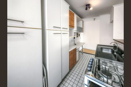 Apartamento à venda com 66m², 3 quartos e 2 vagas Apartamento à venda com 66m², 3 quartos e 2 vagasCozinha e Área de Serviço