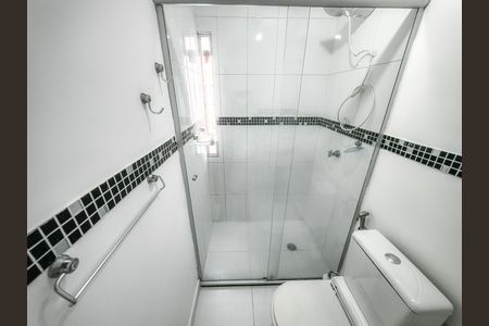 Apartamento à venda com 66m², 3 quartos e 2 vagas Apartamento à venda com 66m², 3 quartos e 2 vagasBanheiro da Suíte