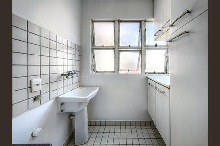 Apartamento à venda com 66m², 3 quartos e 2 vagas Apartamento à venda com 66m², 3 quartos e 2 vagasCozinha e Área de Serviço