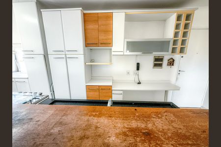 Apartamento à venda com 66m², 3 quartos e 2 vagas Apartamento à venda com 66m², 3 quartos e 2 vagasCozinha e Área de Serviço