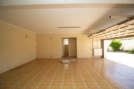 Casa para alugar com 400m², 5 quartos e 4 vagas Casa para alugar com 400m², 5 quartos e 4 vagasGaragem Coberta