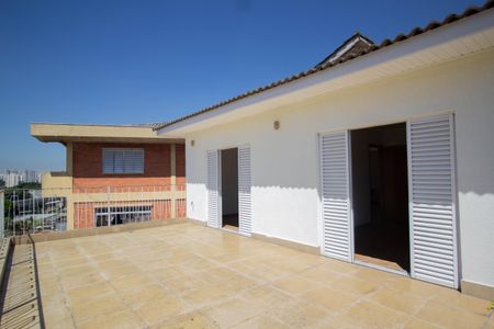 Casa para alugar com 400m², 5 quartos e 4 vagas Casa para alugar com 400m², 5 quartos e 4 vagasVaranda Quarto 3