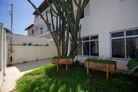 Casa para alugar com 400m², 5 quartos e 4 vagas Casa para alugar com 400m², 5 quartos e 4 vagasJardim