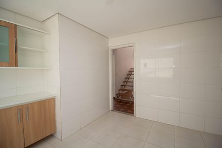 Casa para alugar com 400m², 5 quartos e 4 vagas Casa para alugar com 400m², 5 quartos e 4 vagasCopa