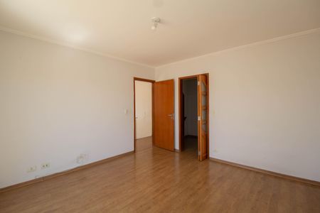 Casa para alugar com 400m², 5 quartos e 4 vagas Casa para alugar com 400m², 5 quartos e 4 vagasQuarto 3 - Suíte 2