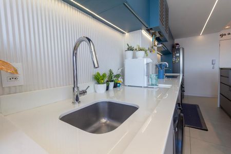 Apartamento para alugar com 60m², 2 quartos e 1 vaga Apartamento para alugar com 60m², 2 quartos e 1 vagaCozinha, Área de serviço e Varanda