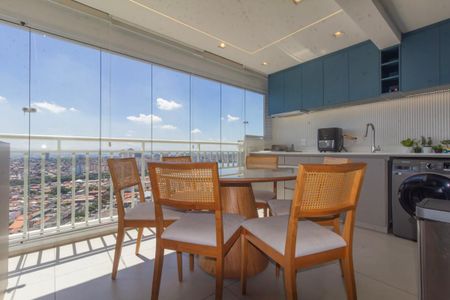 Apartamento para alugar com 60m², 2 quartos e 1 vaga Apartamento para alugar com 60m², 2 quartos e 1 vagaCozinha, Área de serviço e Varanda