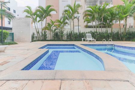 Apartamento à venda com 148m², 2 quartos e 2 vagas Apartamento à venda com 148m², 2 quartos e 2 vagasÁrea comum - Piscina
