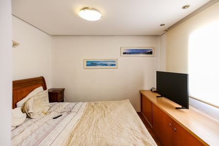 Apartamento à venda com 148m², 2 quartos e 2 vagas Apartamento à venda com 148m², 2 quartos e 2 vagasQuarto 2 - Suíte