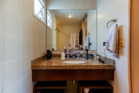 Apartamento à venda com 148m², 2 quartos e 2 vagas Apartamento à venda com 148m², 2 quartos e 2 vagasQuarto 2 - Suíte