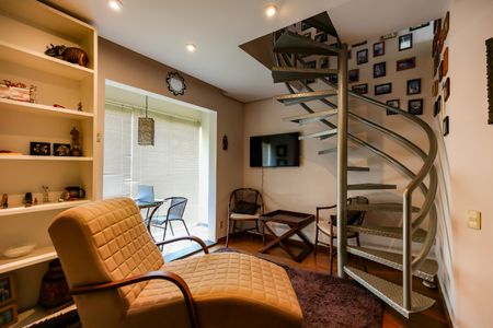 Apartamento à venda com 148m², 2 quartos e 2 vagas Apartamento à venda com 148m², 2 quartos e 2 vagasSala