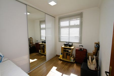 Apartamento à venda com 78m², 3 quartos e 2 vagasQuarto 2