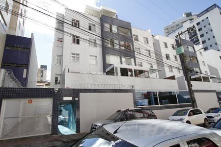 Apartamento à venda com 78m², 3 quartos e 2 vagasFachada