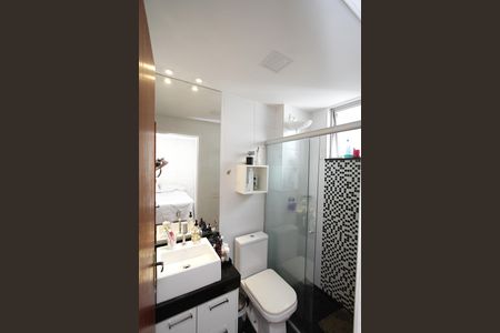 Apartamento à venda com 78m², 3 quartos e 2 vagasBanheiro da Suíte