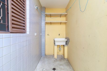 Casa para alugar com 44m², 1 quarto e sem vaga