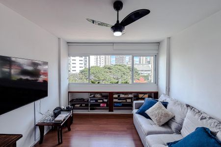 Apartamento à venda com 35m², 1 quarto e 1 vaga Apartamento à venda com 35m², 1 quarto e 1 vagaSala
