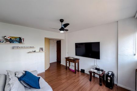 Apartamento à venda com 35m², 1 quarto e 1 vaga Apartamento à venda com 35m², 1 quarto e 1 vagaSala
