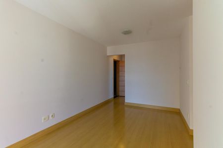 Apartamento à venda com 64m², 2 quartos e 1 vaga Apartamento à venda com 64m², 2 quartos e 1 vagaSala