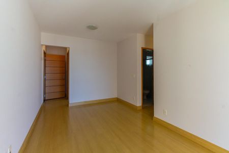 Apartamento à venda com 64m², 2 quartos e 1 vaga Apartamento à venda com 64m², 2 quartos e 1 vagaSala